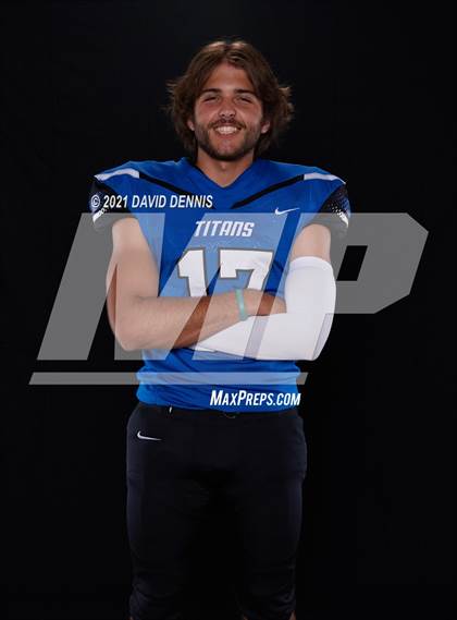 Thumbnail 3 in Frontier Football Seniors photogallery.