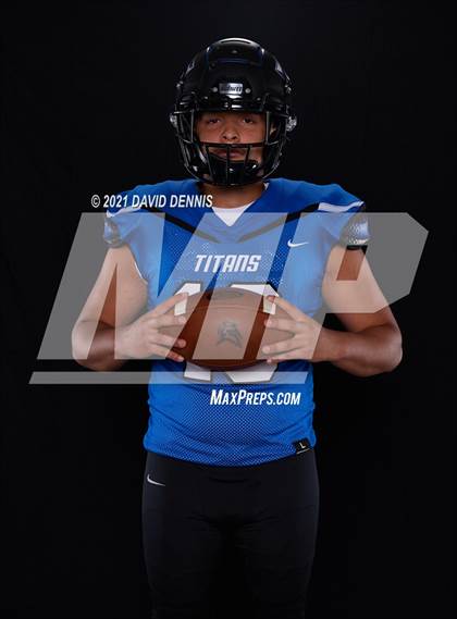 Thumbnail 3 in Frontier Football Seniors photogallery.