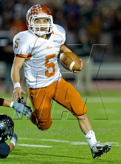 Thumbnail 1 in Alice vs. Cedar Park (UIL 4A Division 2 Regional Playoff) photogallery.