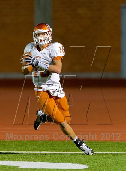 Thumbnail 1 in Alice vs. Cedar Park (UIL 4A Division 2 Regional Playoff) photogallery.