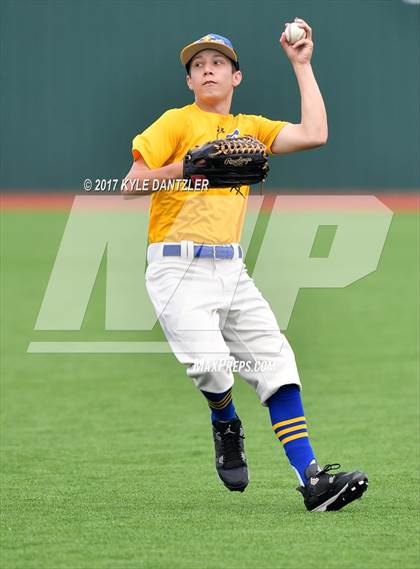 Thumbnail 1 in Sunnyvale vs Whitesboro (UIL 3A Region 2 Area Playoff) photogallery.