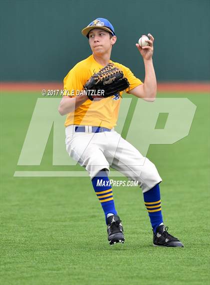 Thumbnail 2 in Sunnyvale vs Whitesboro (UIL 3A Region 2 Area Playoff) photogallery.