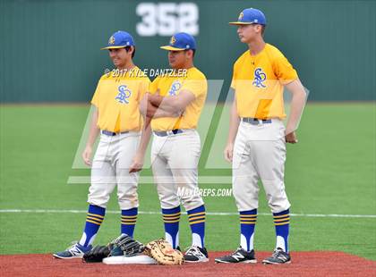 Thumbnail 2 in Sunnyvale vs Whitesboro (UIL 3A Region 2 Area Playoff) photogallery.