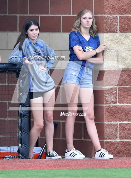 Thumbnail 1 in Sunnyvale vs Whitesboro (UIL 3A Region 2 Area Playoff) photogallery.