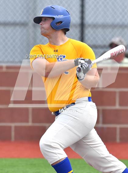 Thumbnail 2 in Sunnyvale vs Whitesboro (UIL 3A Region 2 Area Playoff) photogallery.