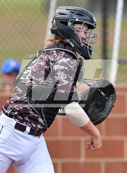 Thumbnail 3 in Sunnyvale vs Whitesboro (UIL 3A Region 2 Area Playoff) photogallery.