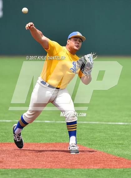 Thumbnail 3 in Sunnyvale vs Whitesboro (UIL 3A Region 2 Area Playoff) photogallery.