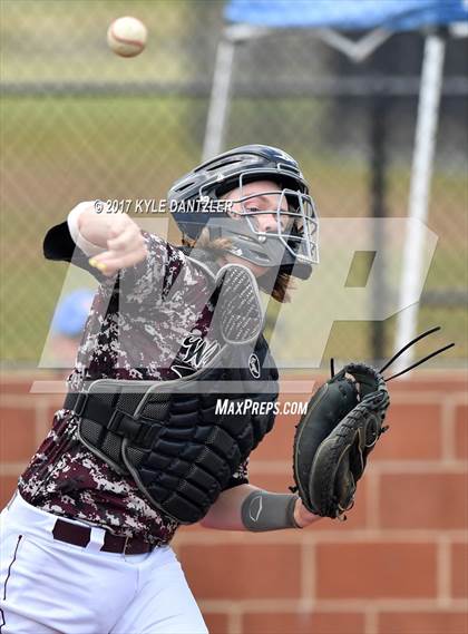 Thumbnail 2 in Sunnyvale vs Whitesboro (UIL 3A Region 2 Area Playoff) photogallery.