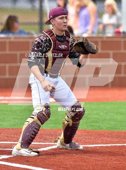 Thumbnail 2 in Sunnyvale vs Whitesboro (UIL 3A Region 2 Area Playoff) photogallery.