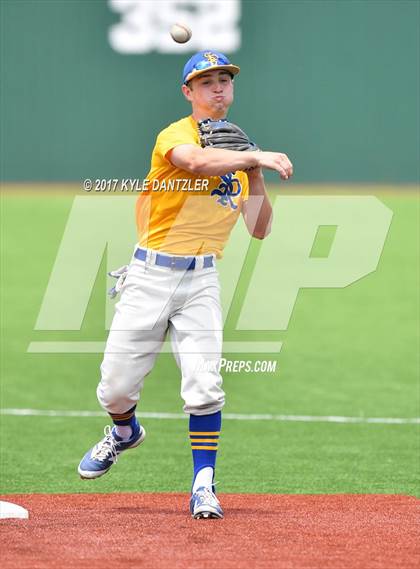 Thumbnail 1 in Sunnyvale vs Whitesboro (UIL 3A Region 2 Area Playoff) photogallery.