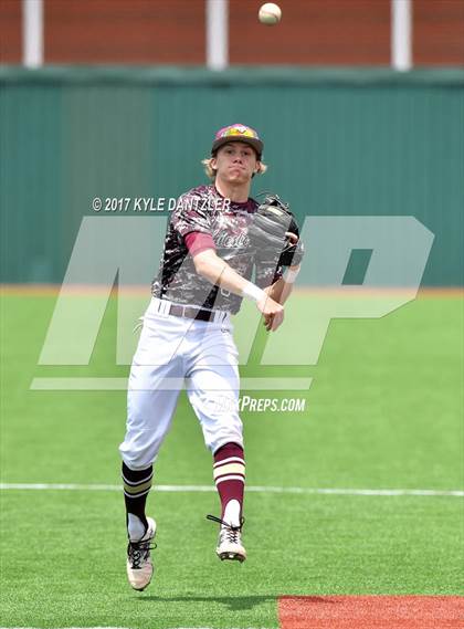 Thumbnail 1 in Sunnyvale vs Whitesboro (UIL 3A Region 2 Area Playoff) photogallery.