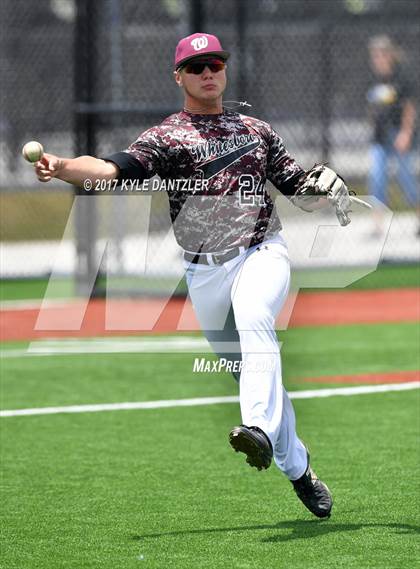 Thumbnail 3 in Sunnyvale vs Whitesboro (UIL 3A Region 2 Area Playoff) photogallery.