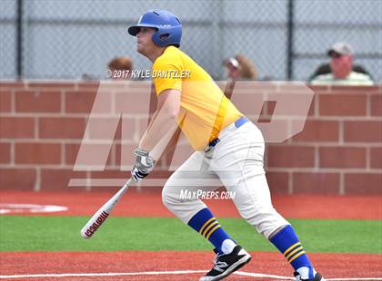 Thumbnail 3 in Sunnyvale vs Whitesboro (UIL 3A Region 2 Area Playoff) photogallery.