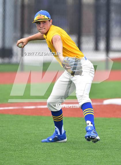 Thumbnail 2 in Sunnyvale vs Whitesboro (UIL 3A Region 2 Area Playoff) photogallery.