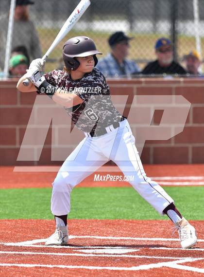 Thumbnail 3 in Sunnyvale vs Whitesboro (UIL 3A Region 2 Area Playoff) photogallery.