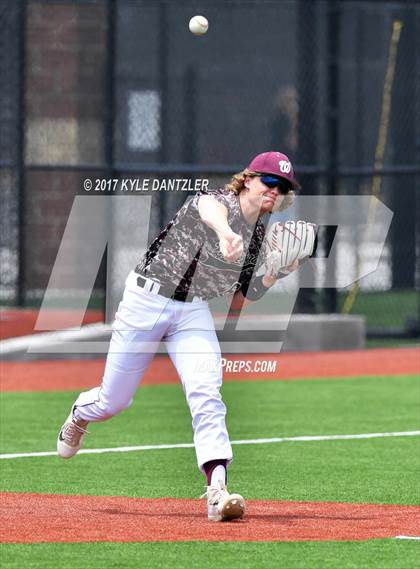 Thumbnail 2 in Sunnyvale vs Whitesboro (UIL 3A Region 2 Area Playoff) photogallery.