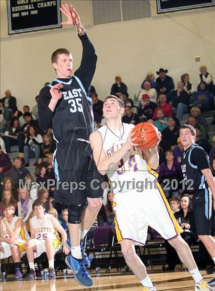 Thumbnail 2 in Campbell County @ East (4A East Regional Playoffs) photogallery.