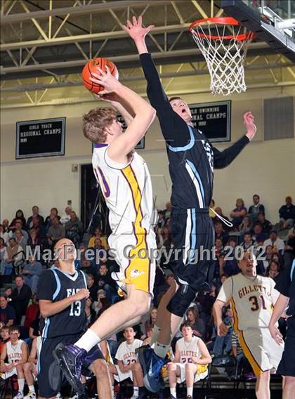 Thumbnail 1 in Campbell County @ East (4A East Regional Playoffs) photogallery.