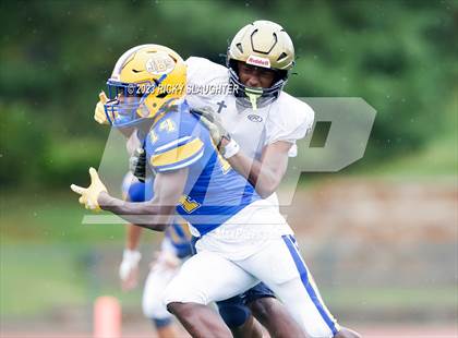 Thumbnail 3 in Althoff Catholic @ Burroughs photogallery.