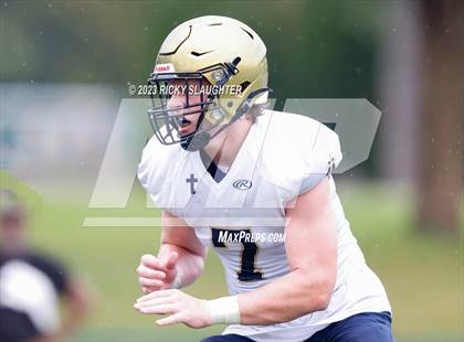 Thumbnail 2 in Althoff Catholic @ Burroughs photogallery.