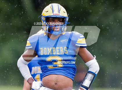 Thumbnail 1 in Althoff Catholic @ Burroughs photogallery.