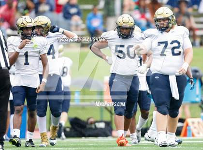 Thumbnail 2 in Althoff Catholic @ Burroughs photogallery.