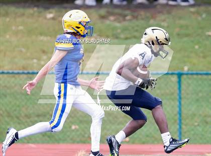 Thumbnail 1 in Althoff Catholic @ Burroughs photogallery.