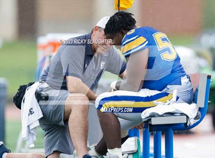 Thumbnail 3 in Althoff Catholic @ Burroughs photogallery.