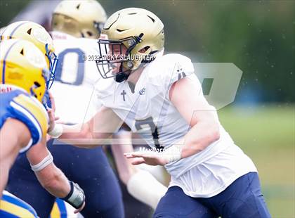 Thumbnail 3 in Althoff Catholic @ Burroughs photogallery.