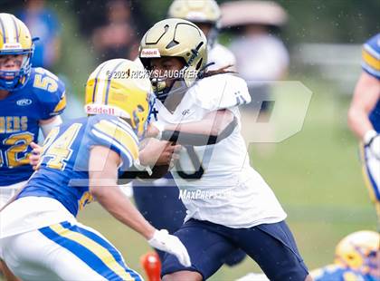 Thumbnail 3 in Althoff Catholic @ Burroughs photogallery.