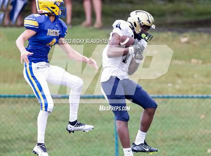 Thumbnail 2 in Althoff Catholic @ Burroughs photogallery.