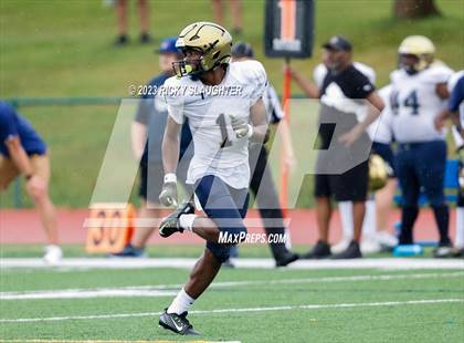 Thumbnail 2 in Althoff Catholic @ Burroughs photogallery.