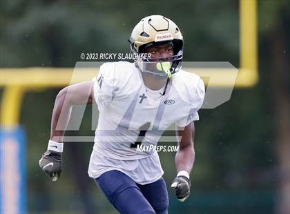 Thumbnail 3 in Althoff Catholic @ Burroughs photogallery.