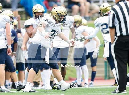 Thumbnail 3 in Althoff Catholic @ Burroughs photogallery.