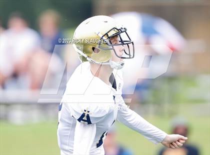 Thumbnail 3 in Althoff Catholic @ Burroughs photogallery.