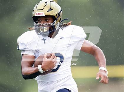 Thumbnail 3 in Althoff Catholic @ Burroughs photogallery.