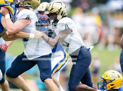 Thumbnail 1 in Althoff Catholic @ Burroughs photogallery.