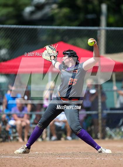 Thumbnail 3 in Danville vs. Shamokin Area (PIAA District IV 4A Final) photogallery.