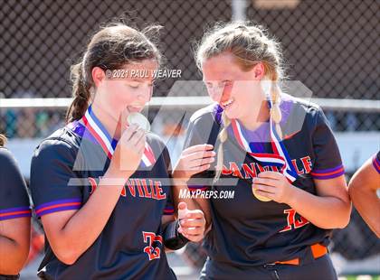 Thumbnail 3 in Danville vs. Shamokin Area (PIAA District IV 4A Final) photogallery.