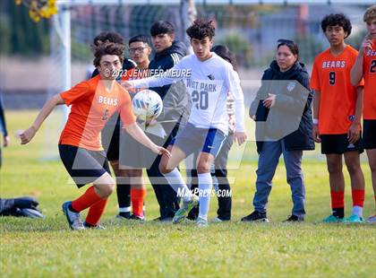 Thumbnail 3 in West Park vs. Merced photogallery.