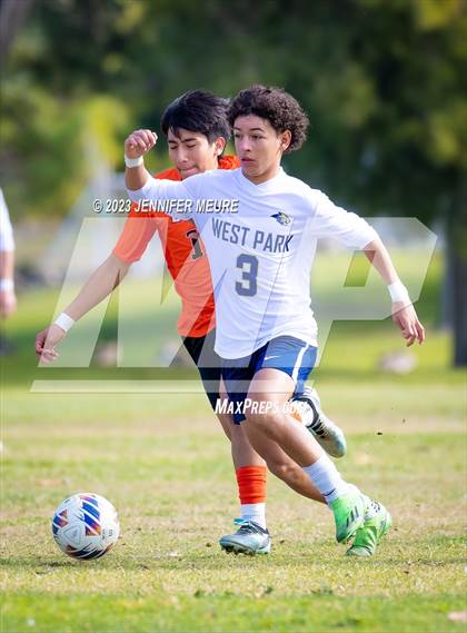 Thumbnail 1 in West Park vs. Merced photogallery.