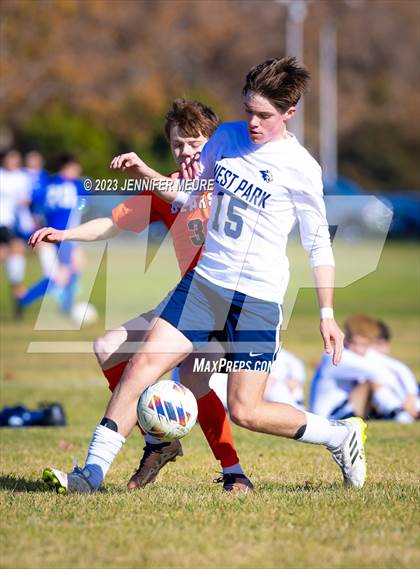 Thumbnail 3 in West Park vs. Merced photogallery.