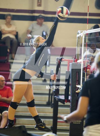 Thumbnail 1 in Sonora @ Modesto photogallery.