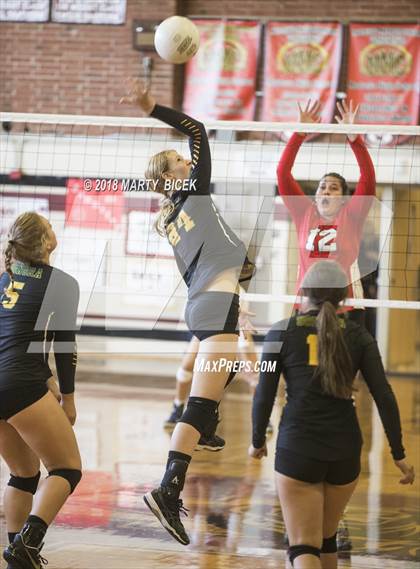 Thumbnail 1 in Sonora @ Modesto photogallery.