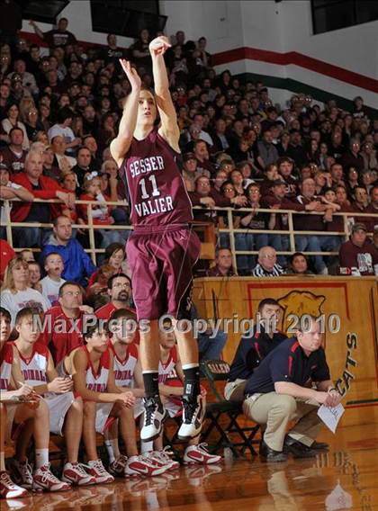 Thumbnail 2 in Woodlawn vs Sesser-Valier (1A Super Sectional) photogallery.