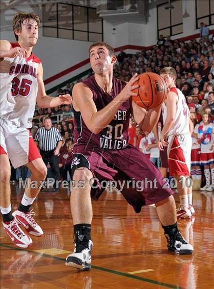 Thumbnail 3 in Woodlawn vs Sesser-Valier (1A Super Sectional) photogallery.