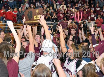Thumbnail 2 in Woodlawn vs Sesser-Valier (1A Super Sectional) photogallery.