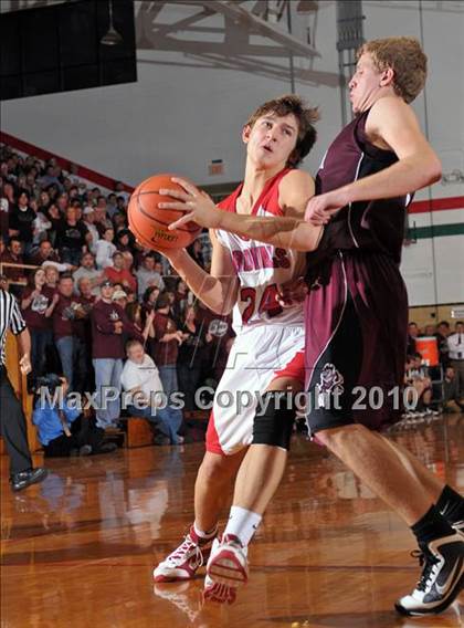 Thumbnail 2 in Woodlawn vs Sesser-Valier (1A Super Sectional) photogallery.