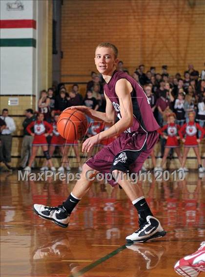Thumbnail 1 in Woodlawn vs Sesser-Valier (1A Super Sectional) photogallery.