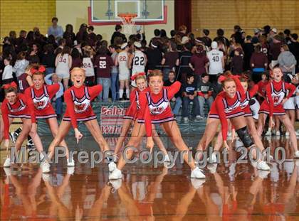 Thumbnail 1 in Woodlawn vs Sesser-Valier (1A Super Sectional) photogallery.